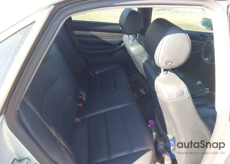 2001 Audi A4 1.8 T из США, поврежденный, VIN WAUDC68D51A051991